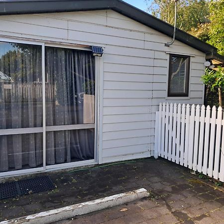 Sweet Guesthouse Waitara Экстерьер фото